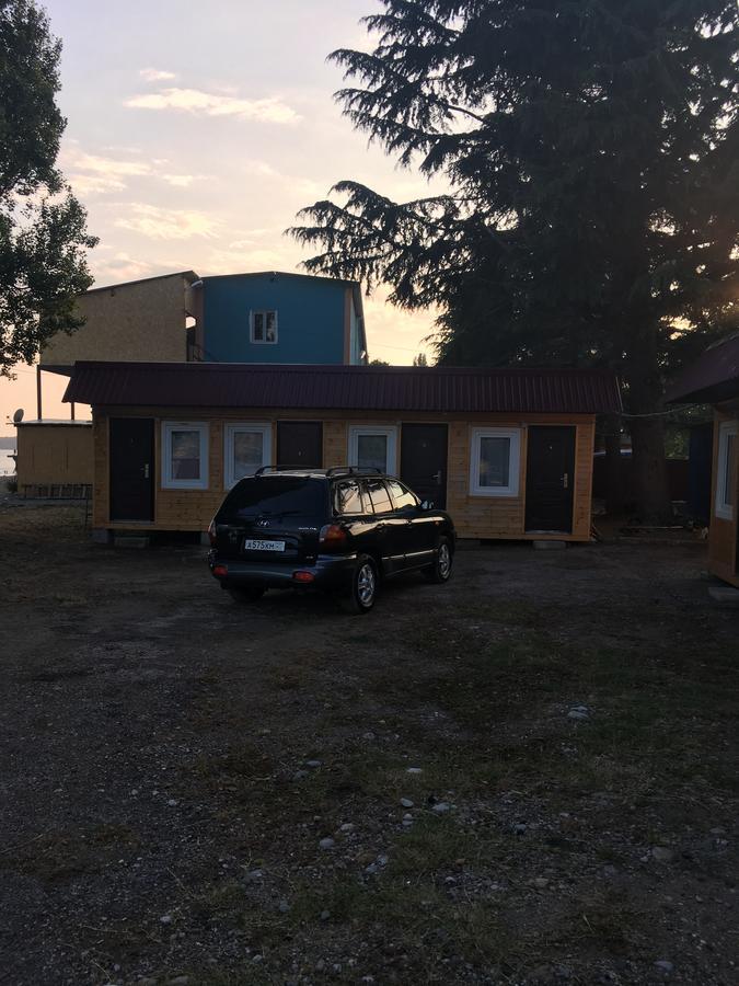 Guest House Tri Topolya Lidzava Exterior photo