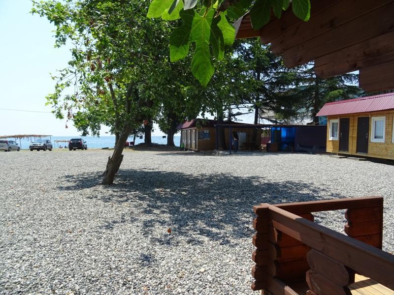 Guest House Tri Topolya Lidzava Exterior photo